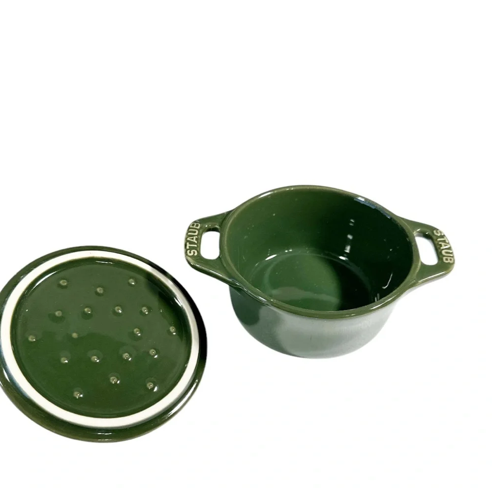 Staub new basil